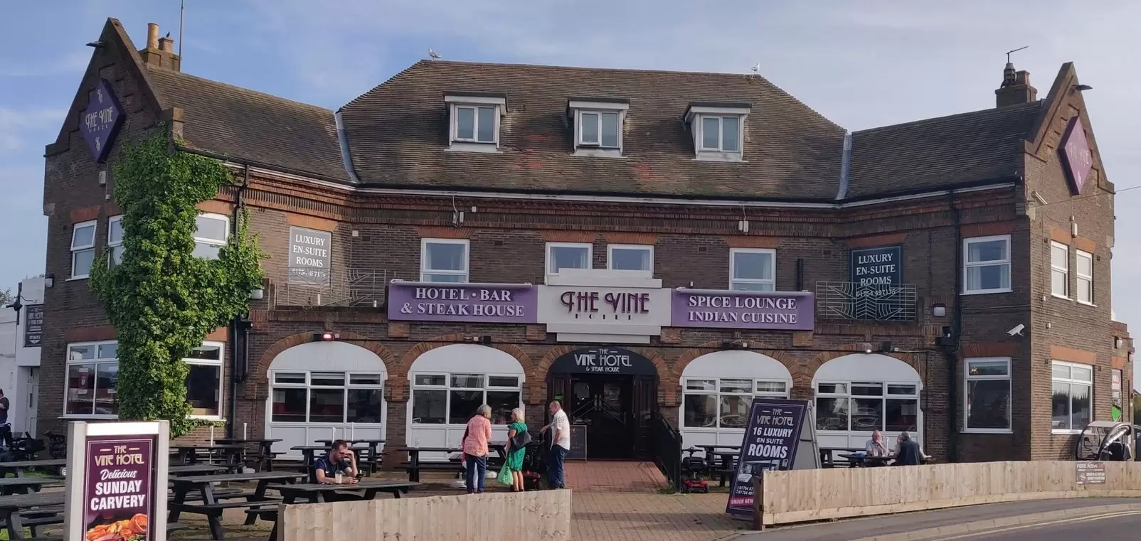 VineHotelMain